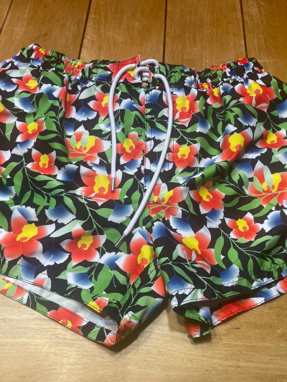 2xist Black Floral Athletic Swim Shorts with Red, Yellow & Green Print Large EUC